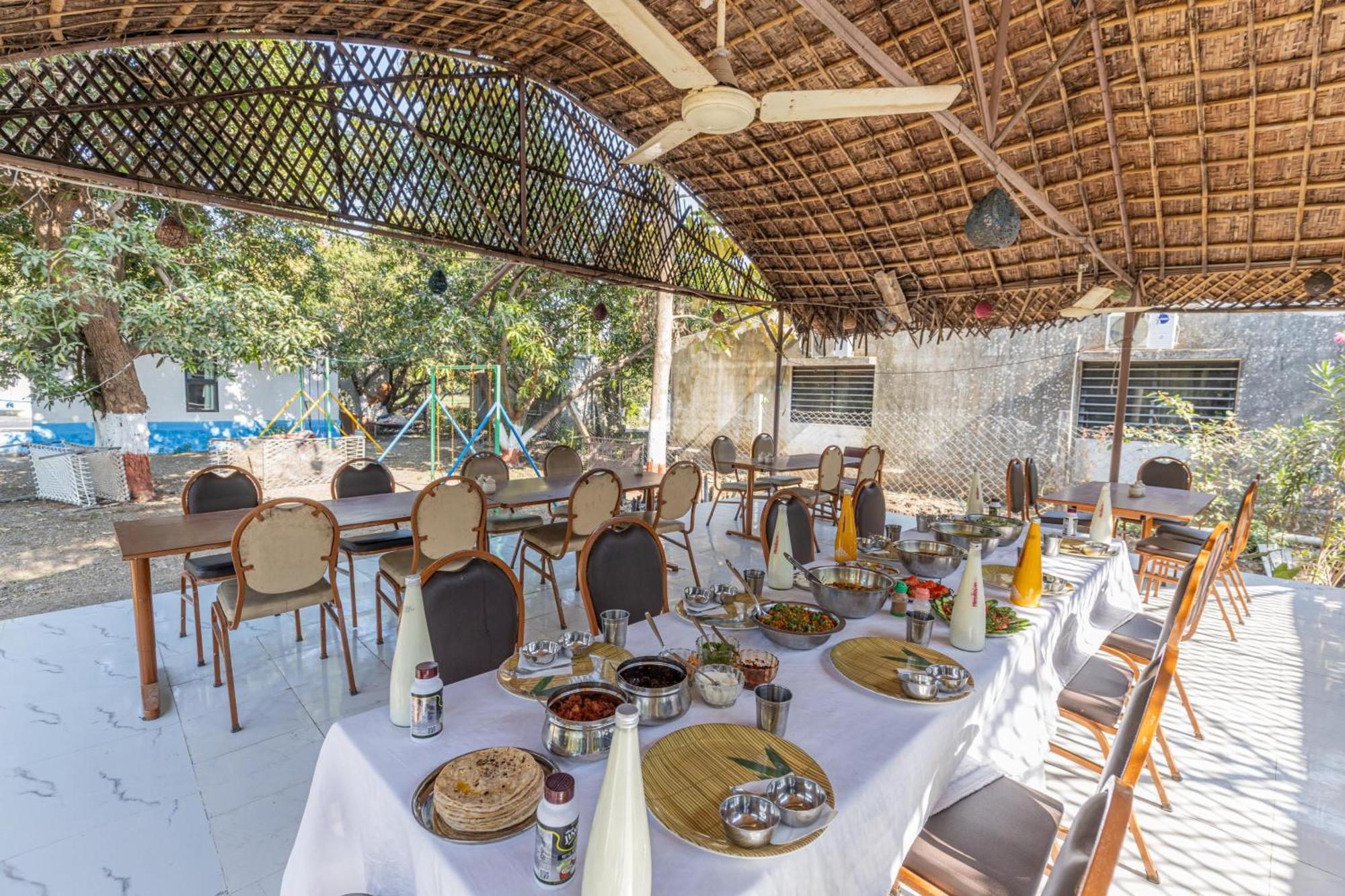 Gir County Resort غابة غير المظهر الخارجي الصورة